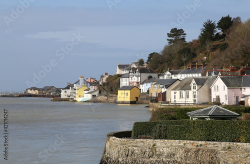 Fotografie A view of some of the pretty coastal cottages at Aberdyfi, Gwynedd, Wales, UK