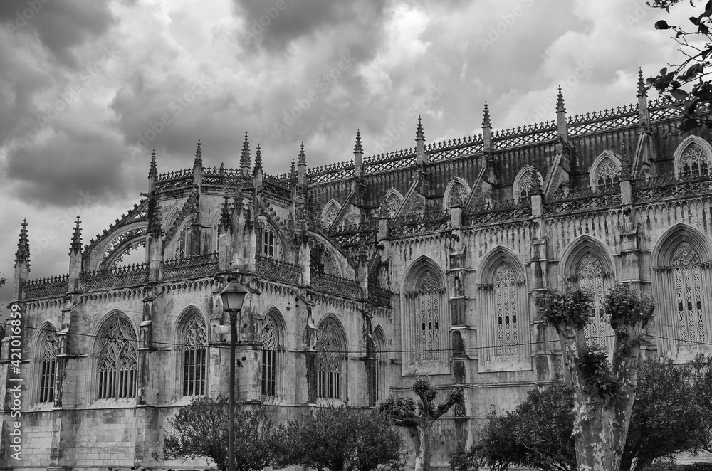 The Monastery of Batalha is a Dominican Convent in the municipality of Batalha, in the district of Leiria of Portugal.It is one of the best and most important Late Gothic architecture in Portugal