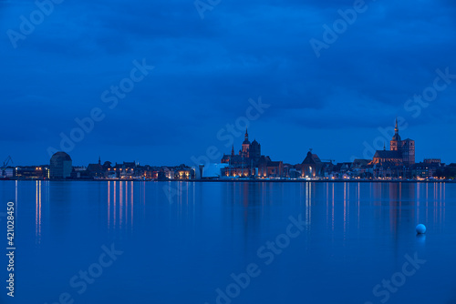 Stralsund in der blauen Stunde