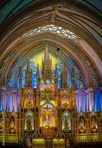 Fotografia interiors and details of Notre Dame basilica in Montreal, quebec, Canada