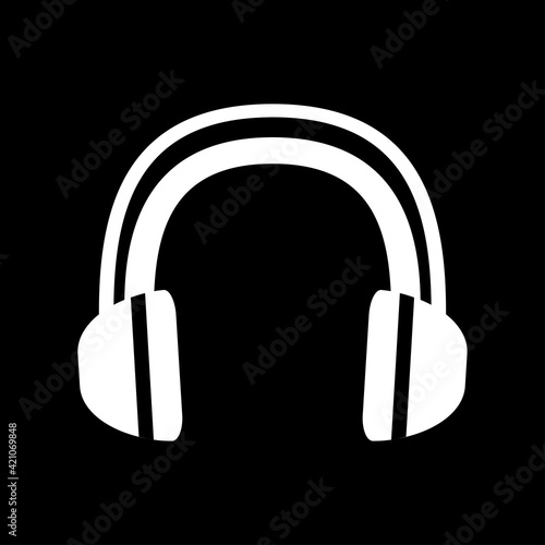 headphones icon on white background