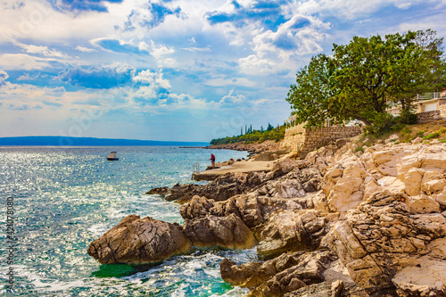 Bild auf Leinwand Wonderful turquoise and rocky beach and promenade Novi Vinodolski Croatia