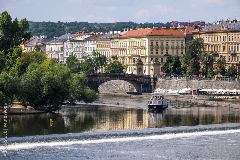 Prag mit Moldaubrücke
