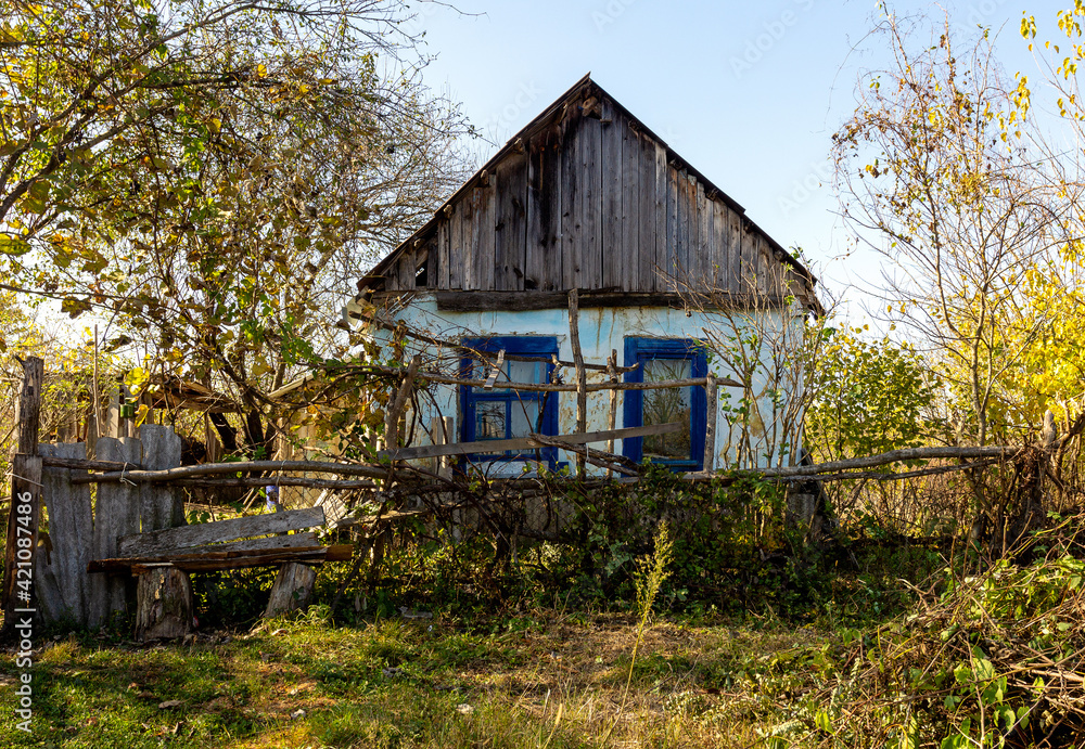 Old houses on a ranch on a sunny autumn day. Old houses on a ranch on a sunny autumn day.