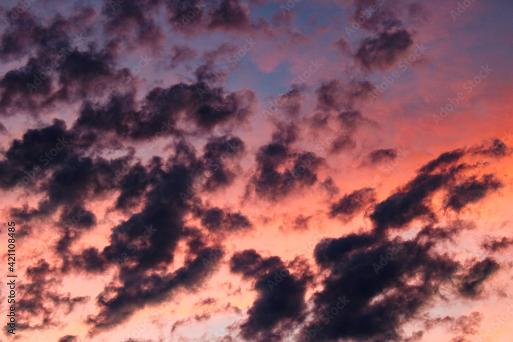 Fototapeta premium Sunset and clouds in Reno, NV 