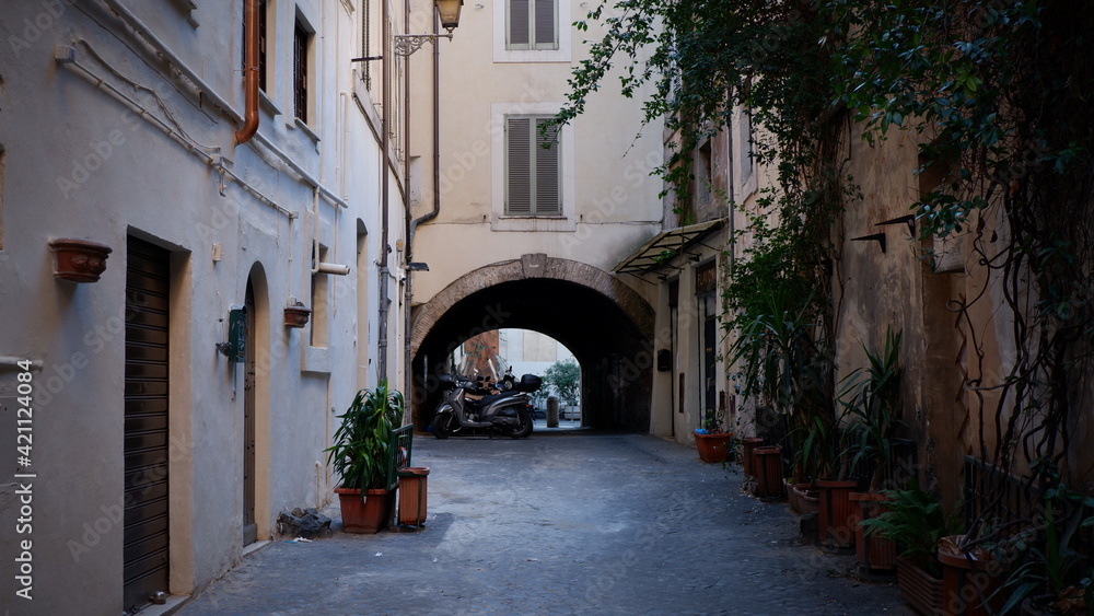 arch in old italian city