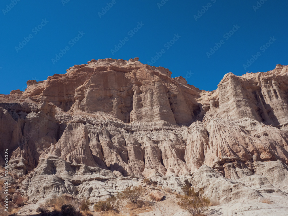 Fototapeta premium White Cliff in Red Rock Canyon Park