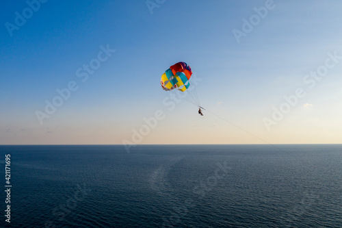 parachute flying