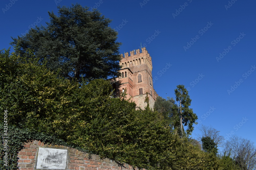 Castello di Mornico Losana Castello di Mornico Losana