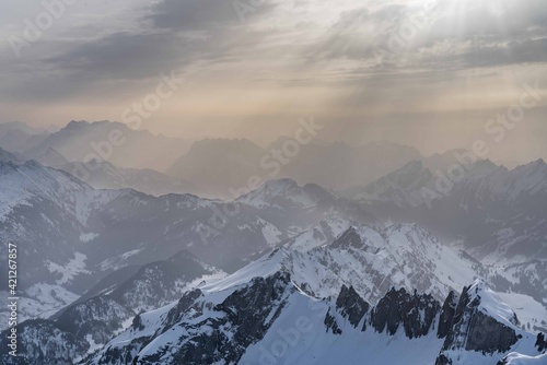 Sonnenuntergang in den Alpen.