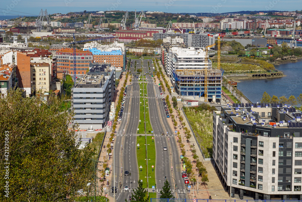 Naklejka premium ciudad, paisaje urbano, horizonte, panorama, arquitectura, urbana, edificio, europa, poblado, aerea, paisaje, calle, viajando, mar, españa, barakaldo, edificio, panorámica, casa, cielo, turismo, bilba