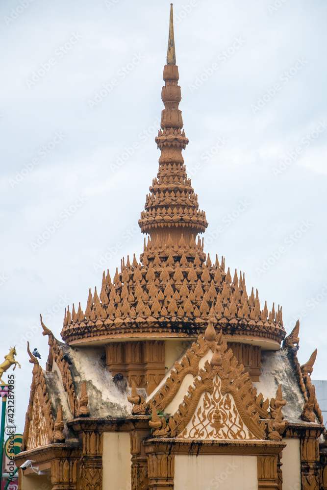 Fototapeta premium Wat Phra Mahathat Woramahawihan
