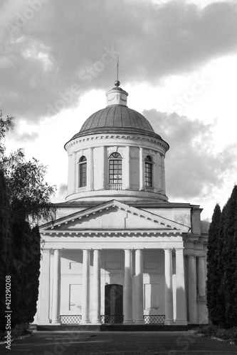 All Saints Church built in 1782, on the site of a wooden Greek temple that existed on this site since 1696. Customer of the construction "Nizhyn Greek Brotherhood". Orthodox church in Nizhyn.