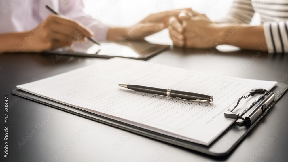 Psychiatrist or professional psychologist consulting on diagnostic