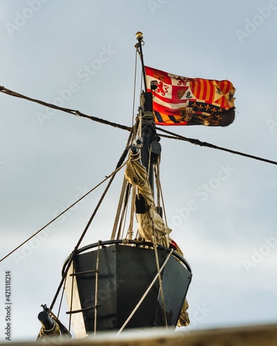 bandera estandarte del emperador Carlos V. Día de la hispanidad