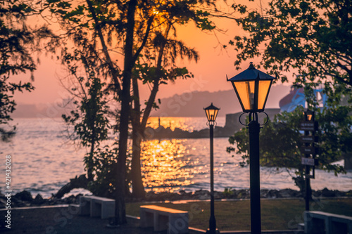 Fotografía Concept of the new normal, post-Covid situation affecting the lifestyle of the people in Galle, Sri Lanka, as nobody in the park in a beautiful morning