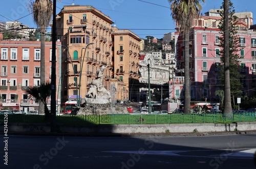 Napoli – Fontana della Sirena a Piazza Sannazzaro