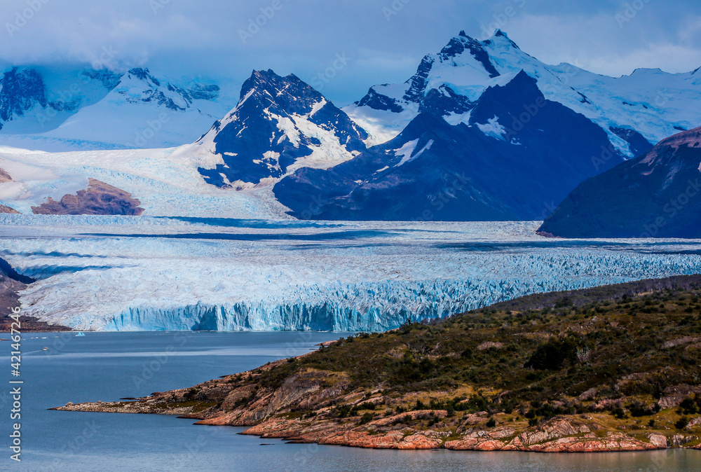 Glaciar Perito Moreno in El Calafate Patagonia, Argentina 