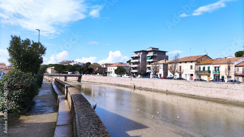 Lungo il fiume misa a Senigallia photo