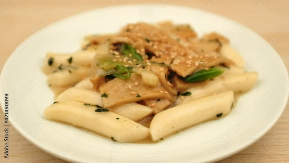 Korean-style tteokbokki seasoned with soy sauce Korean-style tteokbokki seasoned with soy sauce