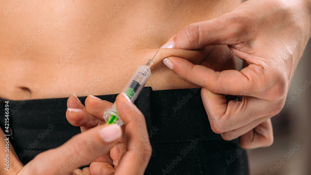 Anticoagulant Injection. Preventing Thrombosis during Covid-19 Anticoagulant Injection. Preventing Thrombosis during Covid-19