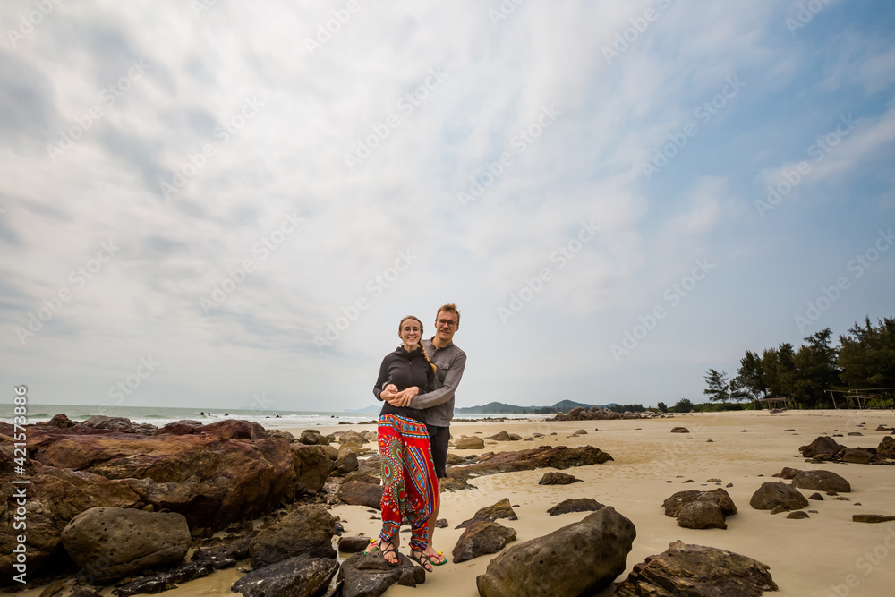 Fototapeta premium Tourists Quan Lan island Halong Vietnam