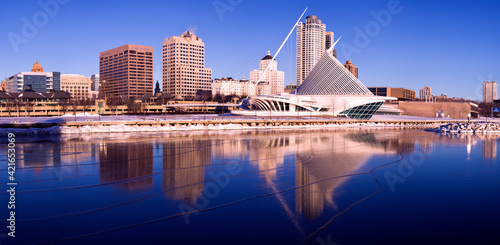 USA, Wisconsin, Milwaukee harbor