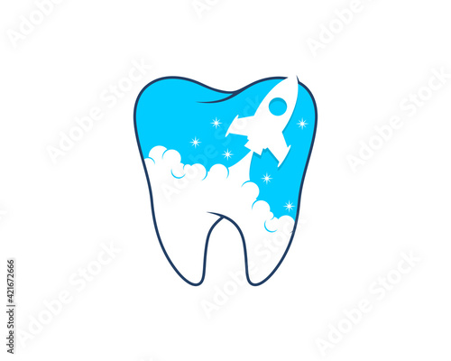 Rocket launch inside the clean teeth logo