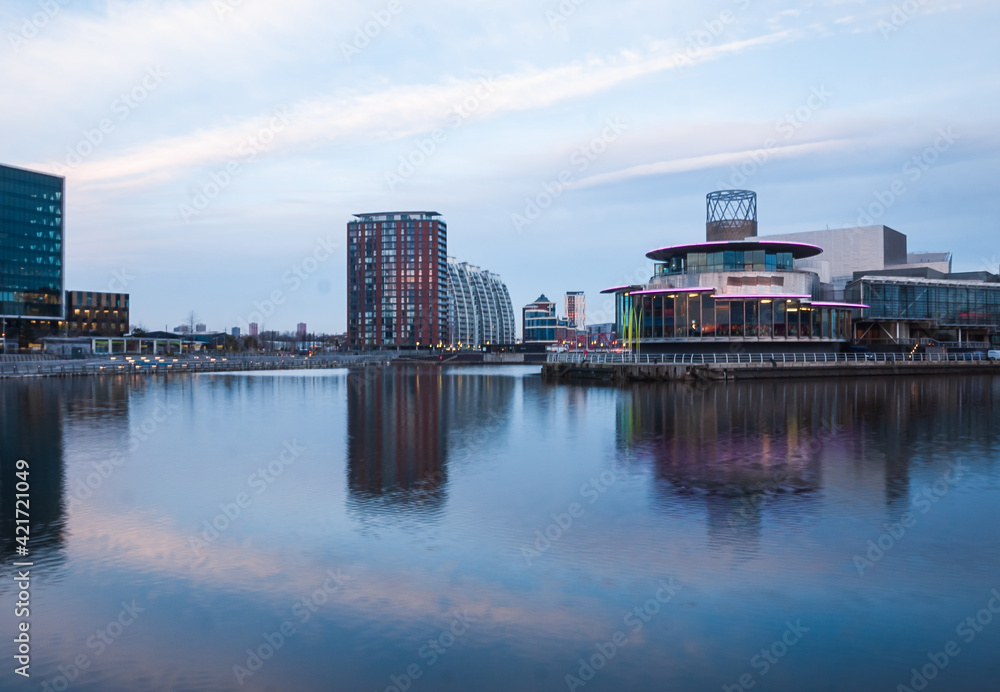 Naklejka premium Golden hour at Media city, Manchester, UK.