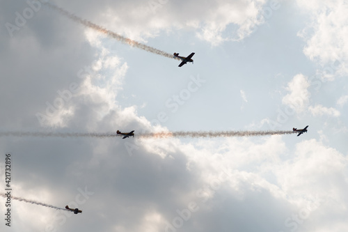 Airplane team flight