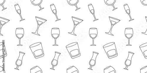 Seamless cocktail glasses pattern. Vector cocktail background. Linear cocktails on a white background.