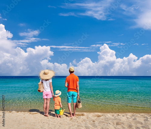 Photography Family on beach in Greece