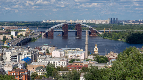 Obraz na płótnie View of the Dnieper River and residential area in the capital of Ukraine, Kyiv w salonie