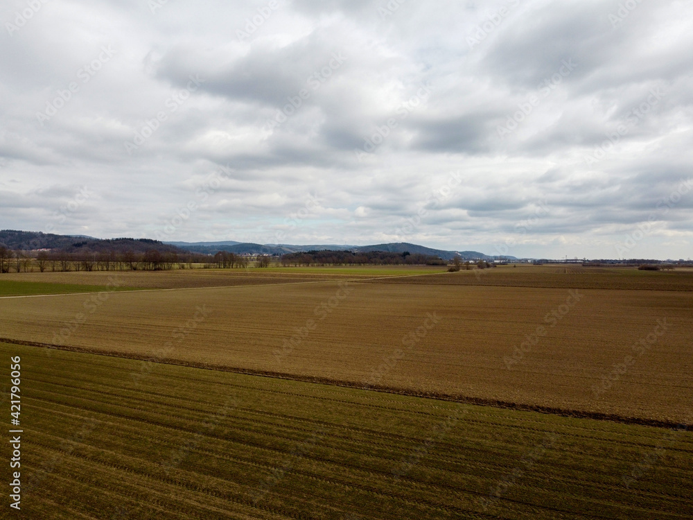 Landschaftsfotos in Bayern mit Feldern und Wiesen bei Tageslicht fotografiert
