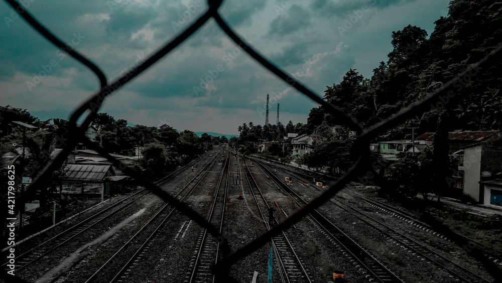 Naklejka premium railway in the fog
