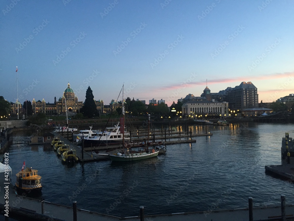 Naklejka premium 바닷가 야경