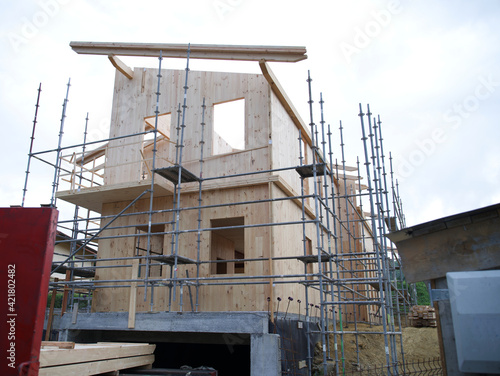 casa prefabricada en construcción 