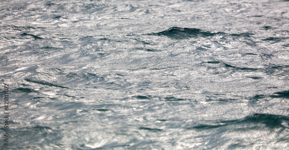 Obraz premium The smoothness of the water in the sea.