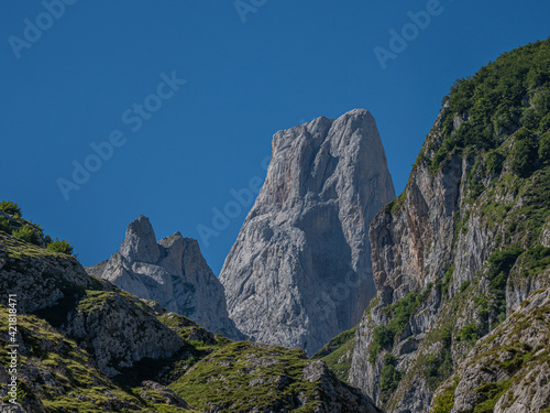natural mountain landscape, Pico Urriellu