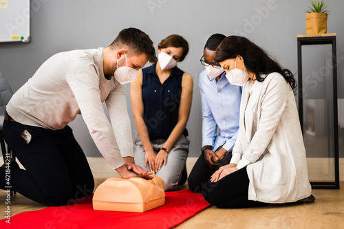 Obraz na płótnie First Aid CPR Resuscitate Training