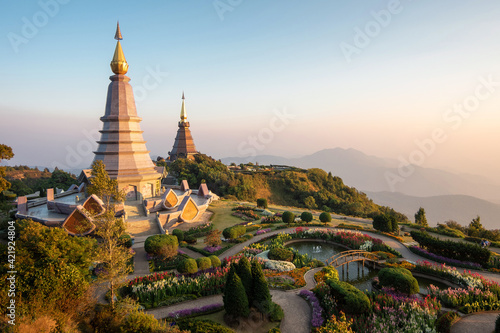 Doi Inthanon twin pagodas at Inthanon mountain near Chiang Mai, Thailand. © R.M. Nunes