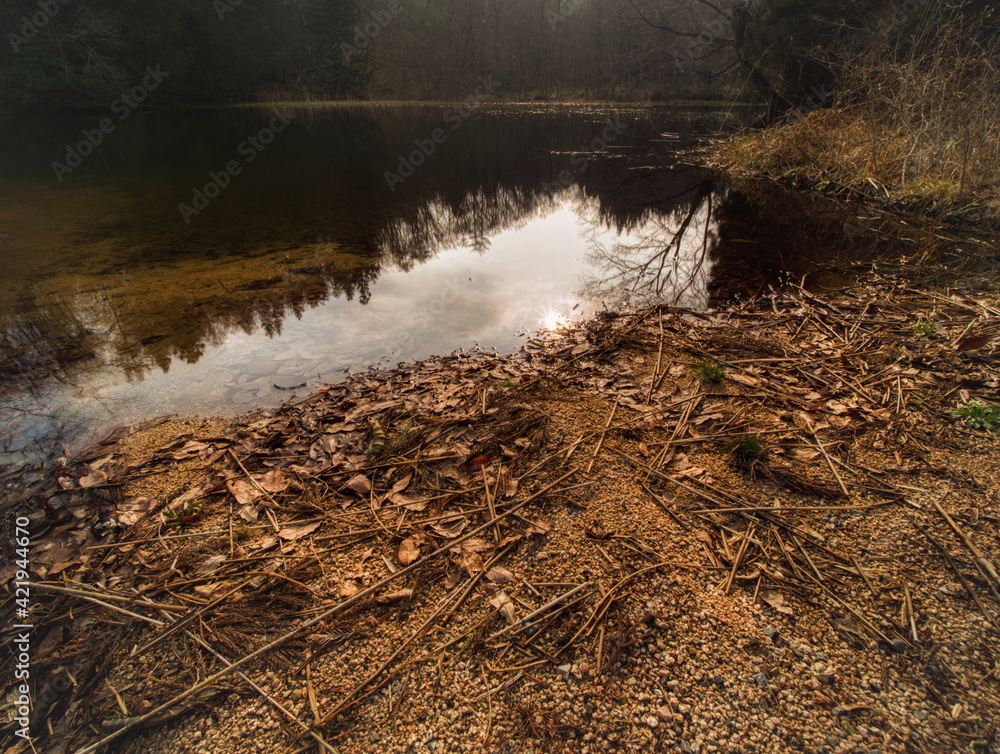 Akana Marsh is a wetland created by the rich spring water of granodiorite ground. Akana Marsh is a wetland created by the rich spring water of granodiorite ground.