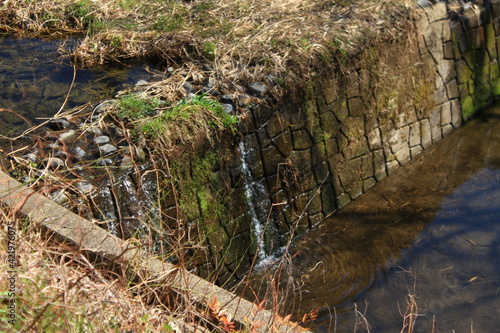 田舎の砂防堤防