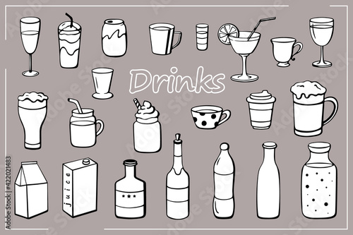 Set of hand-drawn drinks in line style. Vector illustration. Cold drinks  summer cocktails and alcoholic beverages for beach party  bar  restaurant menu.