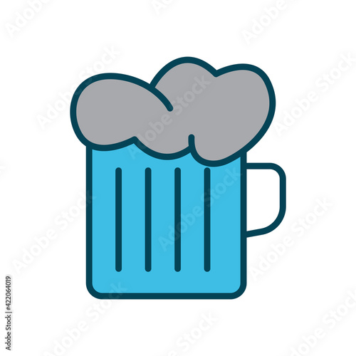 Beer mug lineal color icon. Element of drinks icon for mobile concept and web apps. Premium icon on white background. Editable stroke. Design template vector