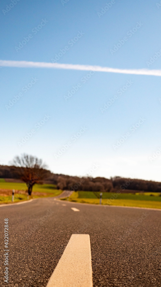 Fototapeta premium Entlos ist die Straße