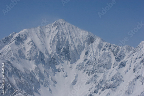 snow covered mountains © ＨａｐｐＹ　Ｌｉｆｅ。