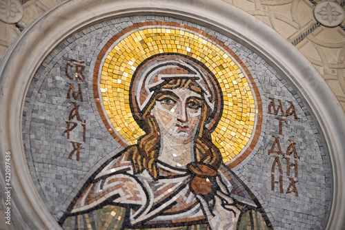 Fotografiet Orthodox icon mosaic of St. Mary Magdalene