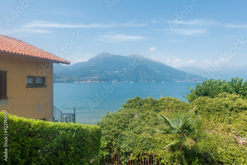 Montagne sur le Lac de Côme - Italie