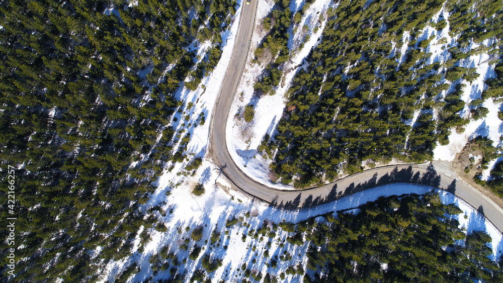 Carretera de nieve en el Pirineo